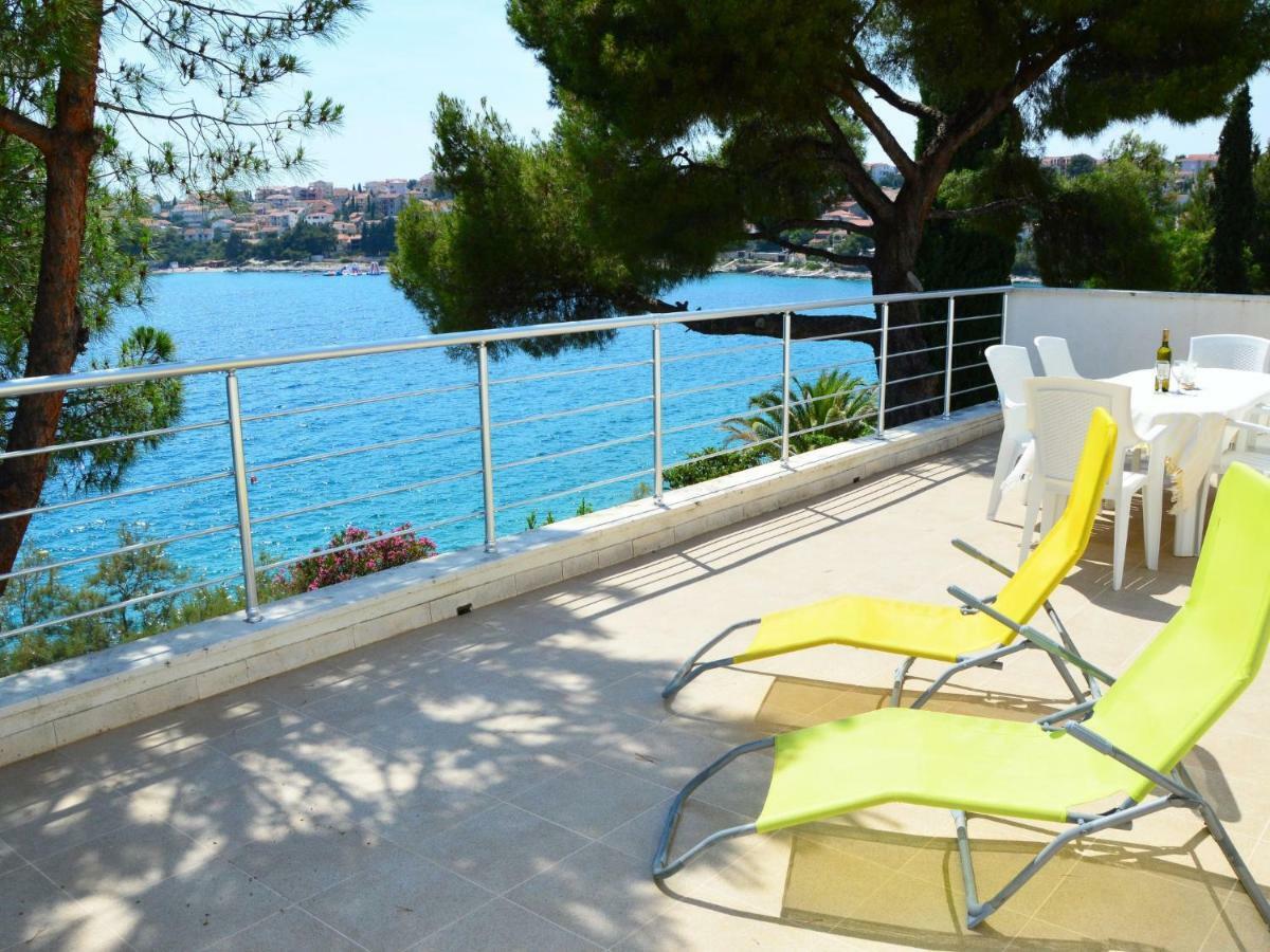Apartment Amiela Trogir Extérieur photo